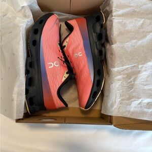 New with box on cloud womens size 7